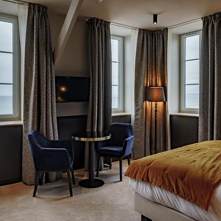 Hotel De La Plage Lion-sur-Mer Zewnętrze zdjęcie