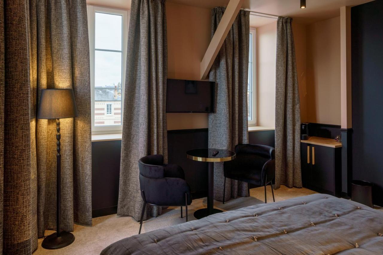 Hotel De La Plage Lion-sur-Mer Zewnętrze zdjęcie