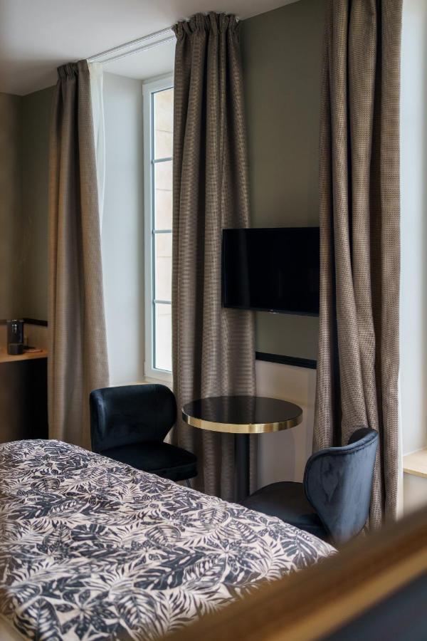 Hotel De La Plage Lion-sur-Mer Zewnętrze zdjęcie